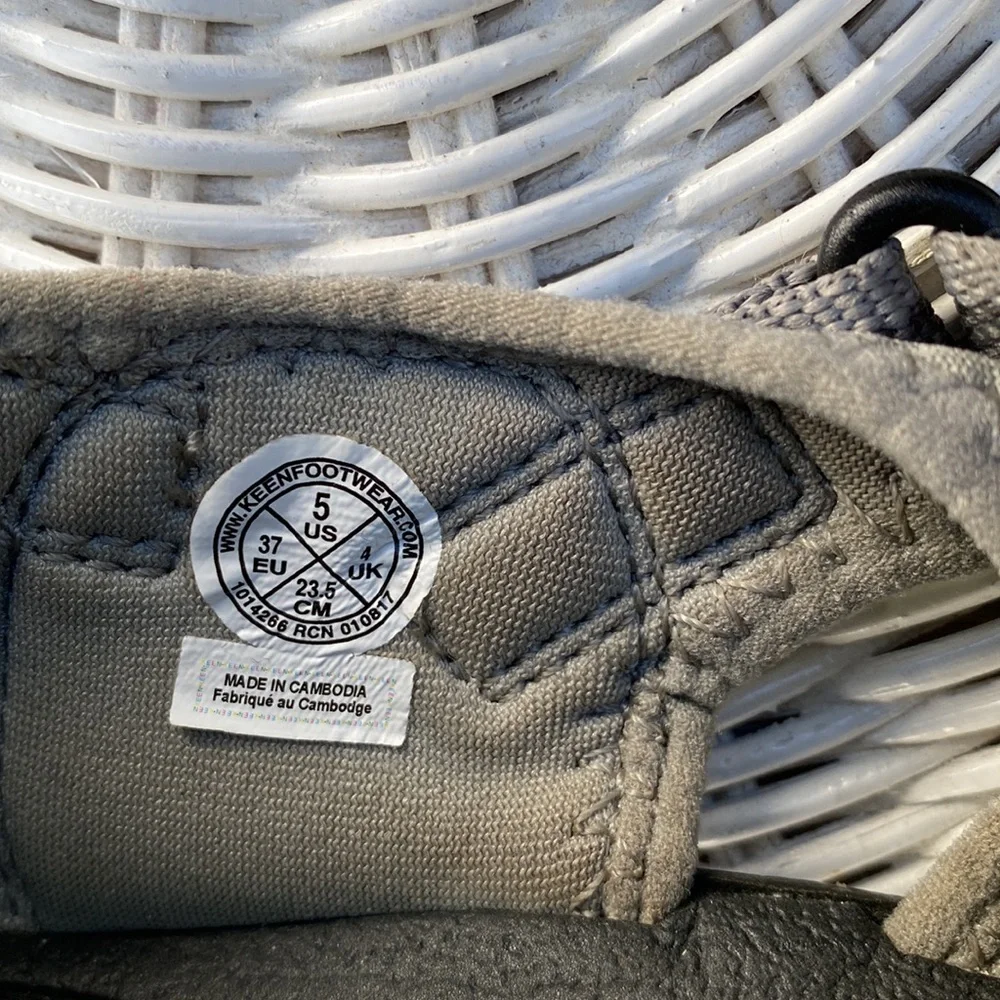 Keen Newport H2 Gray Green Water Hiking Sport Sandals (1014266) Size 5